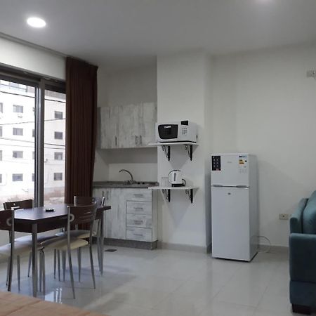 Furnished Apartments Near Mcdonald'S Al-Madina Al-Monawara St Αμμάν Εξωτερικό φωτογραφία