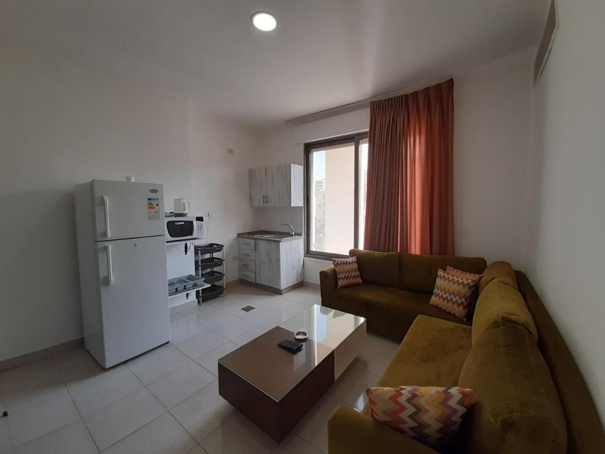 Furnished Apartments Near Mcdonald'S Al-Madina Al-Monawara St Αμμάν Εξωτερικό φωτογραφία